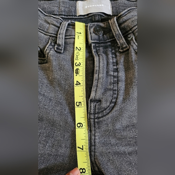 Everlane Jeans Mid Rise Black Wash Raw Hem Ankle Skinny Denim Size 25 - Picture 6 of 8